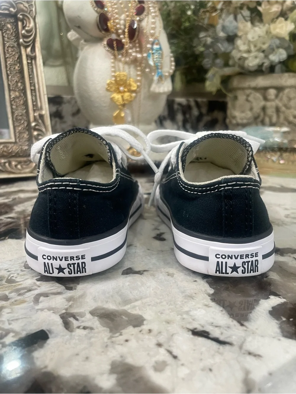 Converse Kids' Black White Chuck Taylor All Star Low Top Sneakers Toddler Size 6